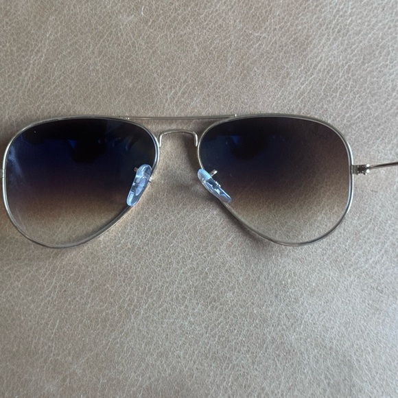 Ray-Ban Gold and Brown Aviator Sunglasses - Picture 4 of 5